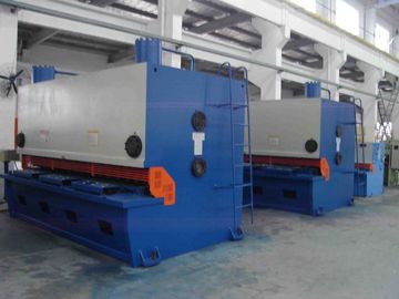 Máquina de corte hidráulica da chapa metálica do sistema do CNC 4 vezes por cursos mínimos
