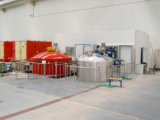 Vantagem do material na pressão de vácuo impregnando para isolamento de produtos elétricos
