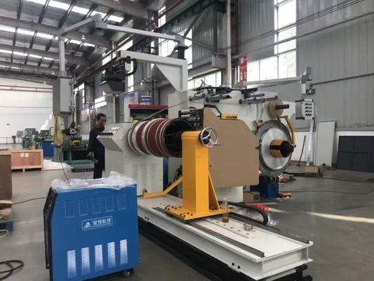 Máquina de enrolar transformadores de tipo seco